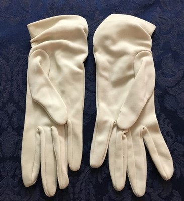 Vintage lot of 3 Womens Dress Gloves Tan White Ivory G79