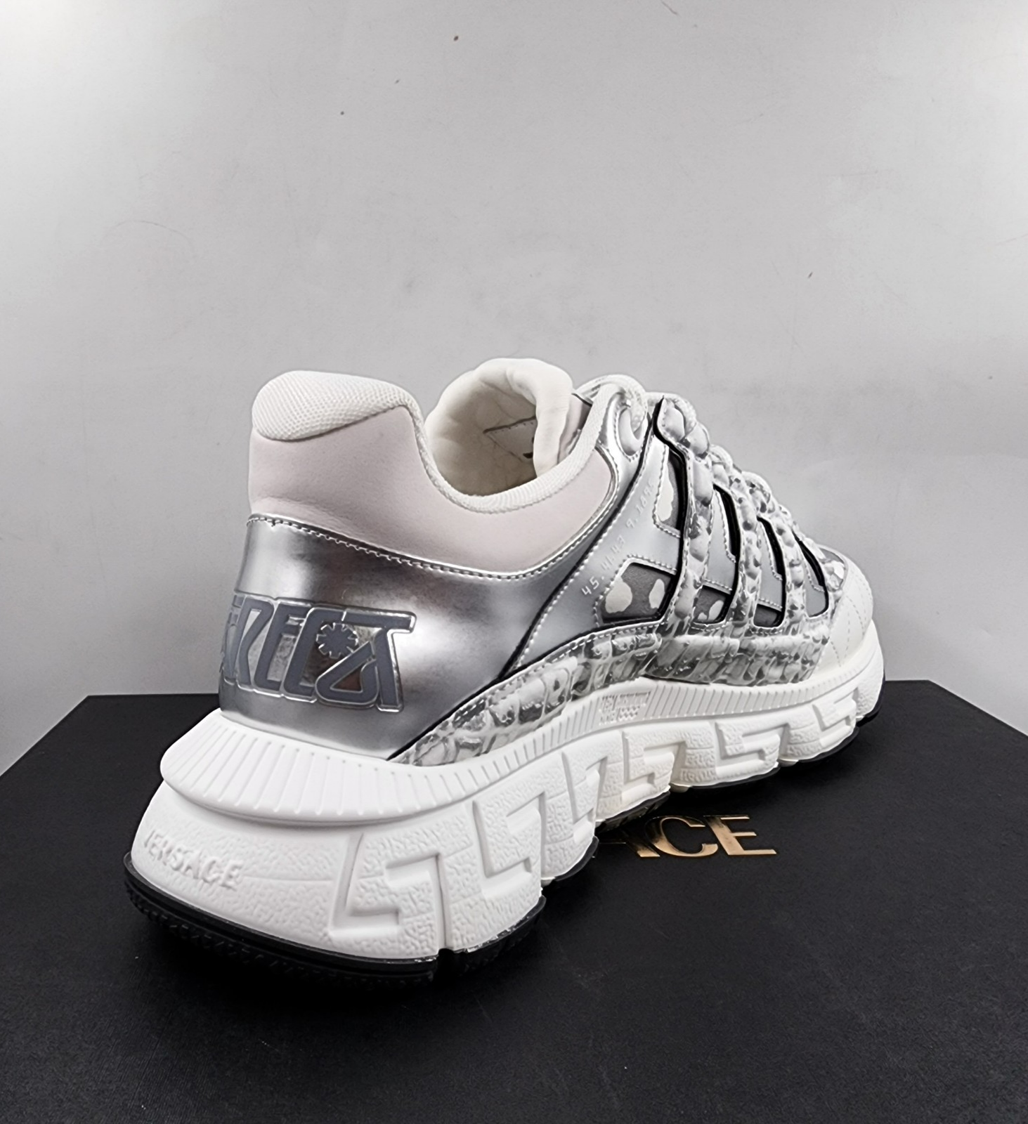 Versace Trigeca Low Top Sneakers Men's 45/12US White/Gray Mix Print Lace Up - Picture 13 of 22
