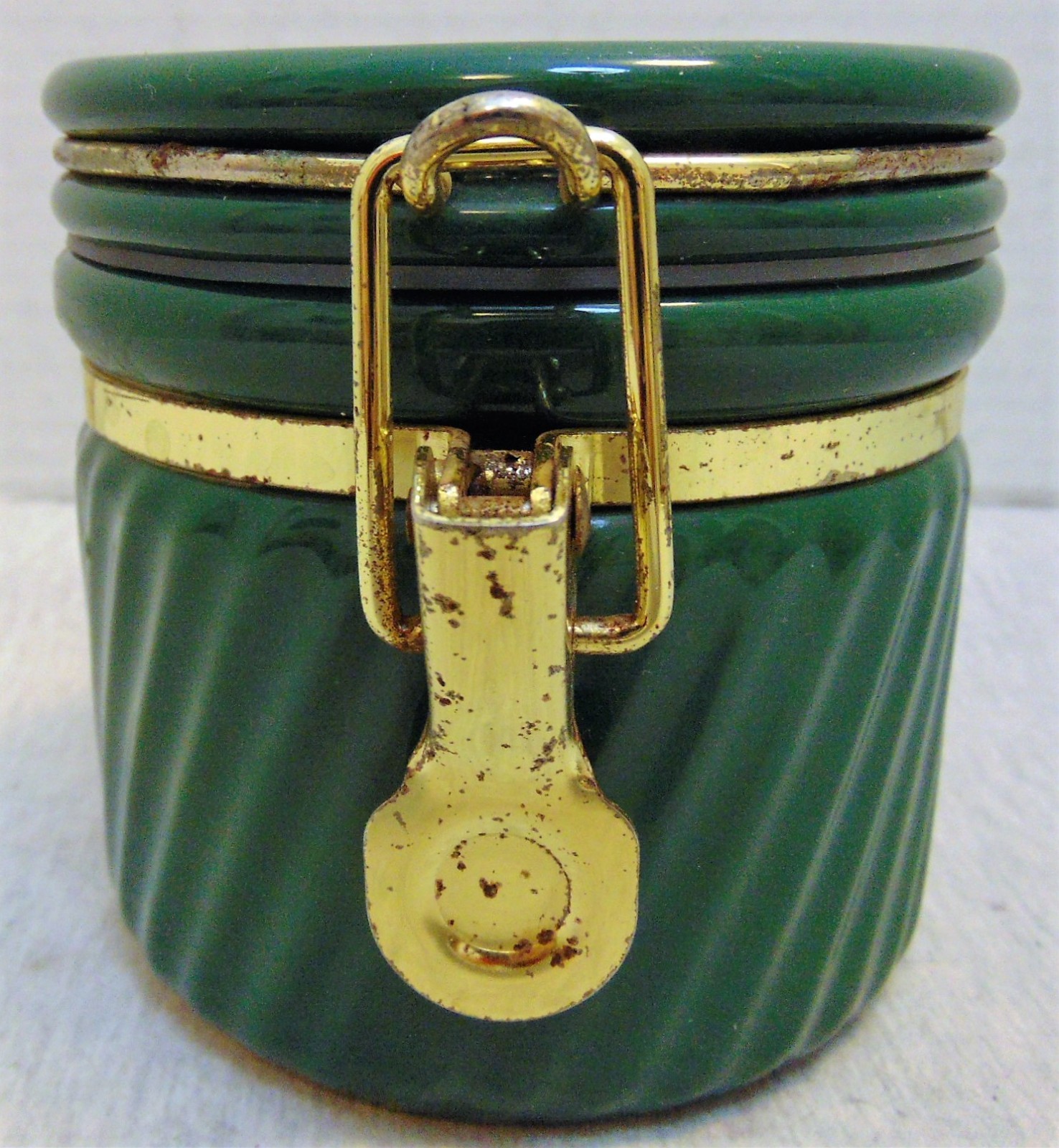 Green Ceramic Pressure Lid Jar Canister