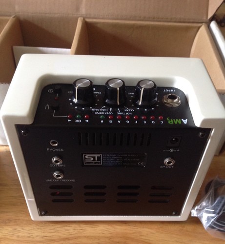 mini guitar amp (Sound Tech)