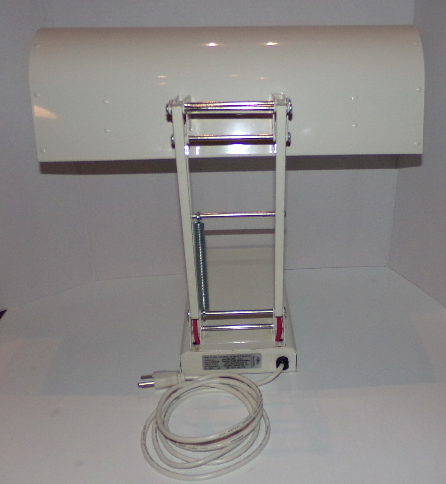 Sadelite Northern Light Technologies Light Therapy Desk Lamp - VGC Works Great