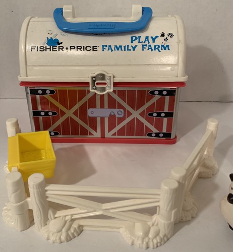 Fisher Price Play n Go Family Farm Lunchbox Farmer Cow Sheep Tractor Fence