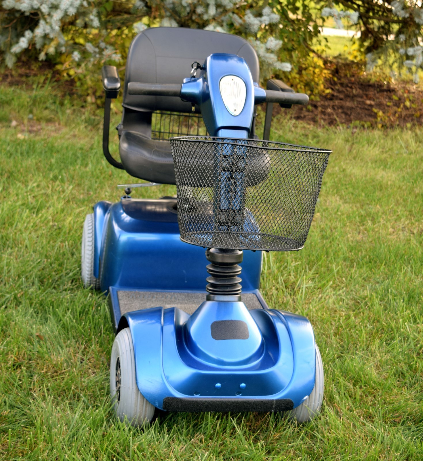 mobility scooter Pride victory four wheeled 300 lb rated strong powerful machine