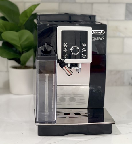 De'Longhi ECAM23260SB Magnifica S Smart Cappuccino Machine