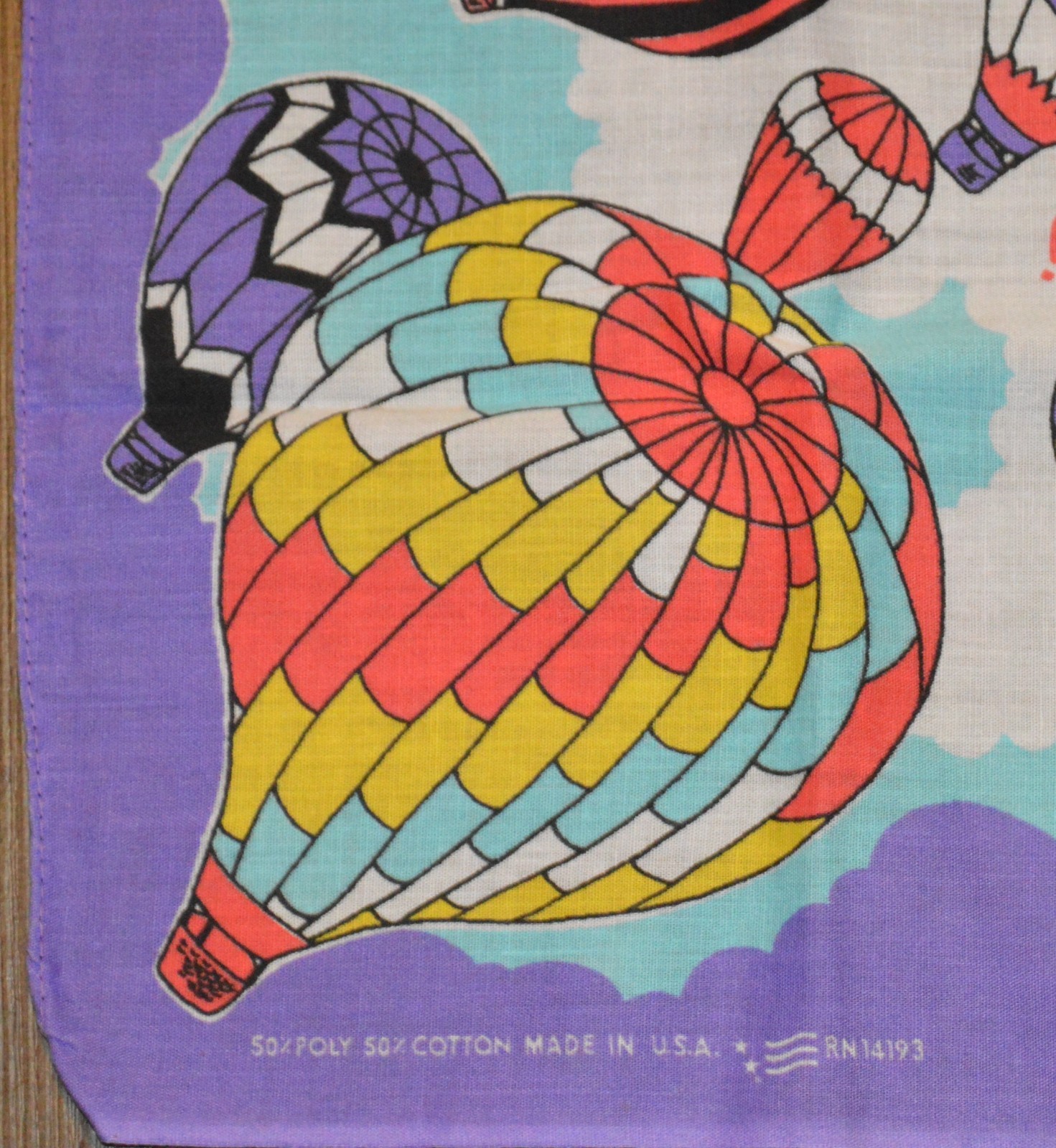 2 HOT AIR BALLOON BANDANNAS RN14193 USA 1-PURPLE-1 BLACK NEW