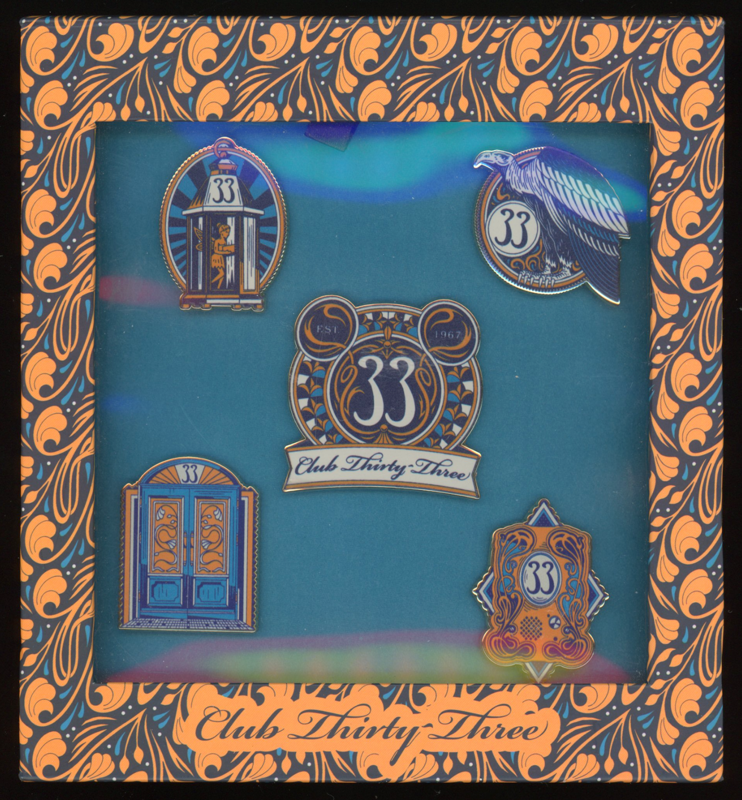 ピンズ・ピンバッジ・缶バッジ Disney 33 secret club pin Club 33: The Haunted Mansion 50th Anniversary Pin Red Haired