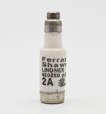 1pc Ferraz Shawmut T214676 (2A) DO Type NEOZED Fuses 400VAC 1700.002-L DO1