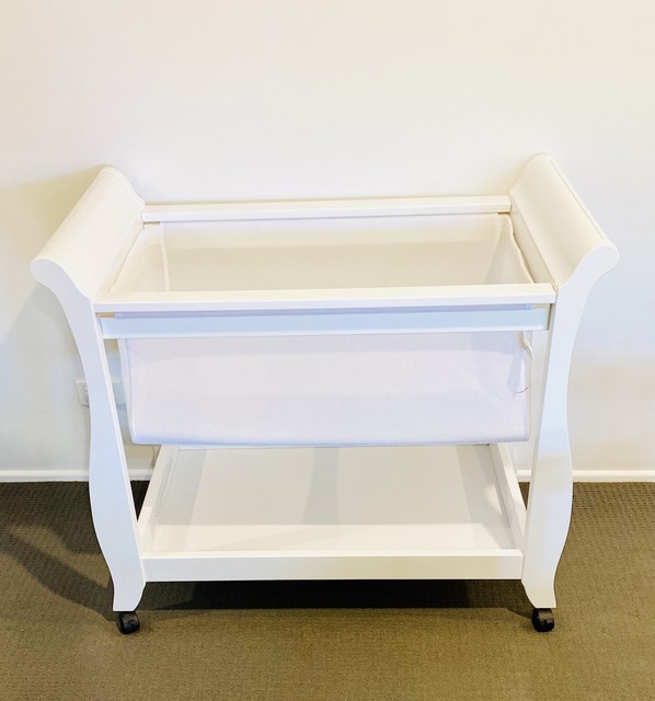 boori sleigh bassinet