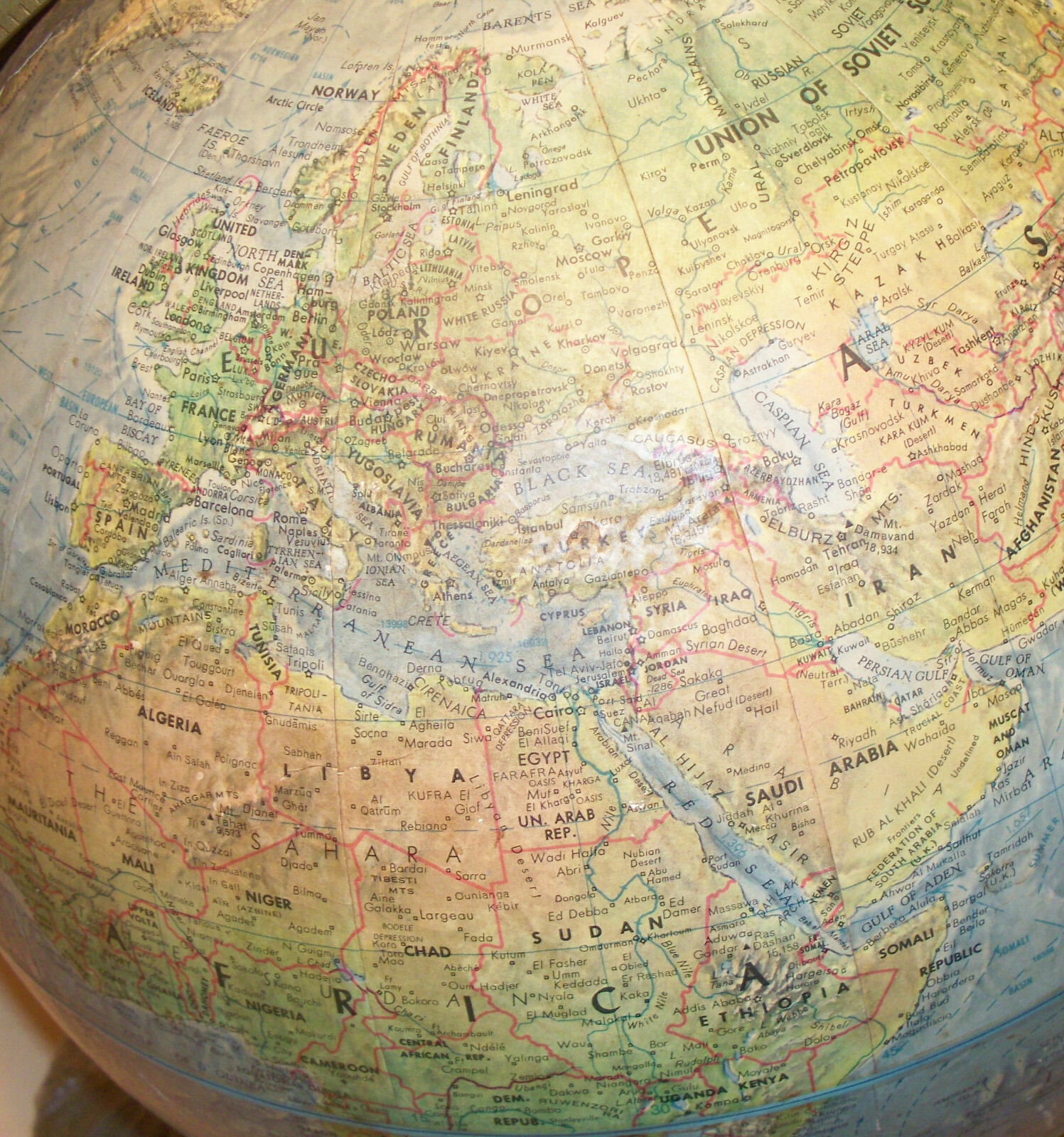 CHICAGO Local pickup _ vtg Replogle Land & Sea world globe 12