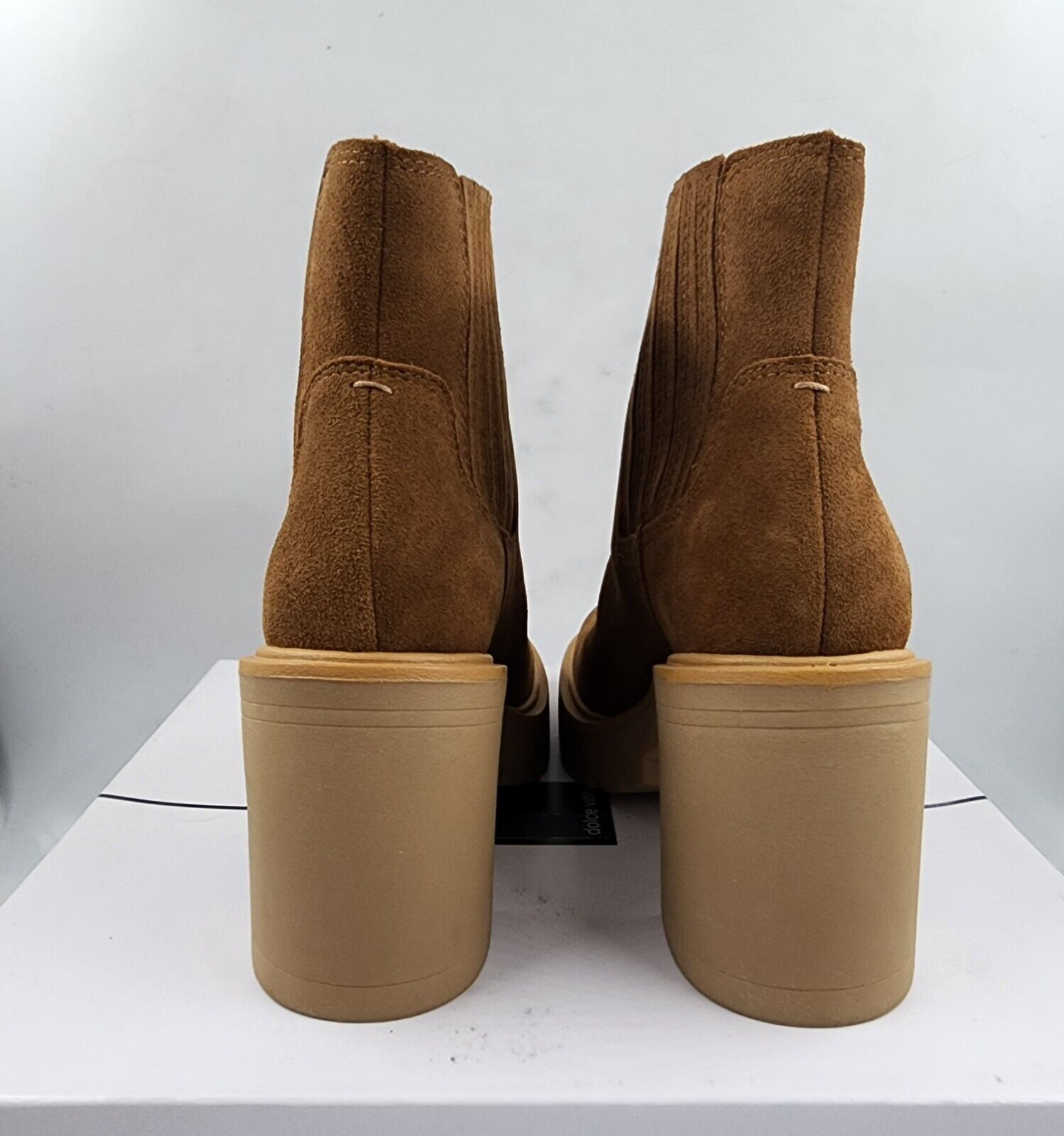 Dolce Vita Caster Block Heel Booties Women's 6.5 Camel Suede Round Toe Pull On - Picture 4 of 16