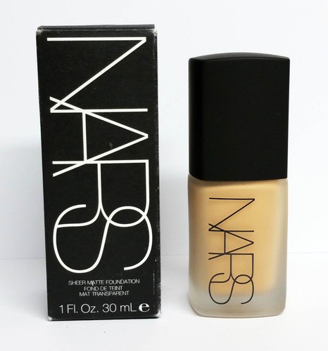 化粧下地セットNARS innisfree suqqu Nars Natural Radiant Longwear Foundation HUAHINE Med/Dark