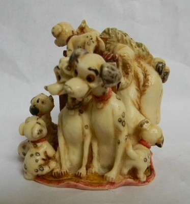 DISNEY HARMONY KINGDOM 101 DALMATIANS BOX FIGURINE WDWR101 CRUELLA DE VILLE & TV