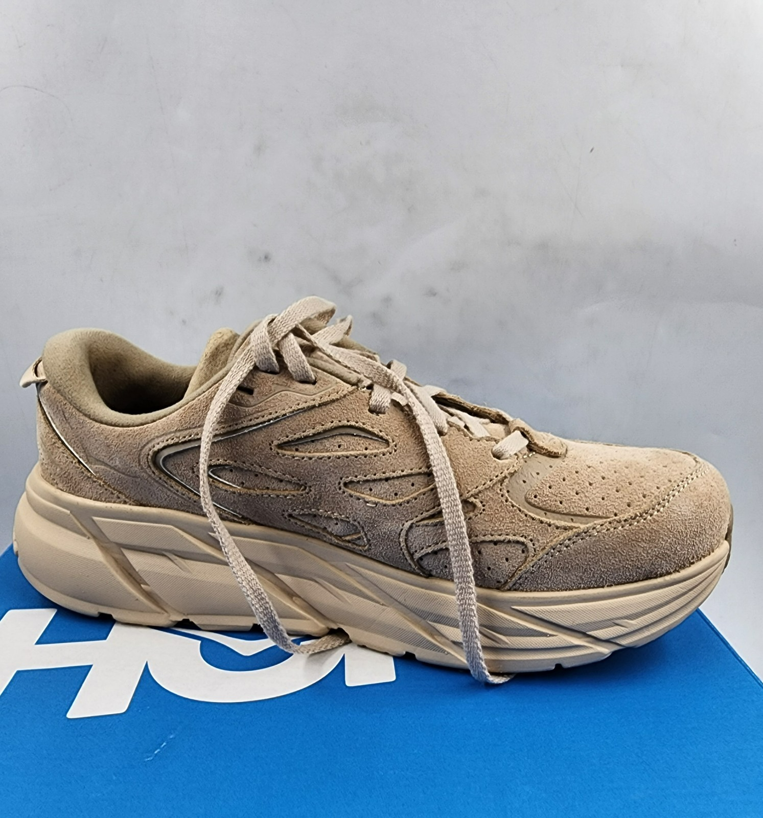 HOKA Clifton L Suede Low Top Sneakers Unisex 10W/9M Light Tan Round Toe Lace Up - Picture 12 of 19