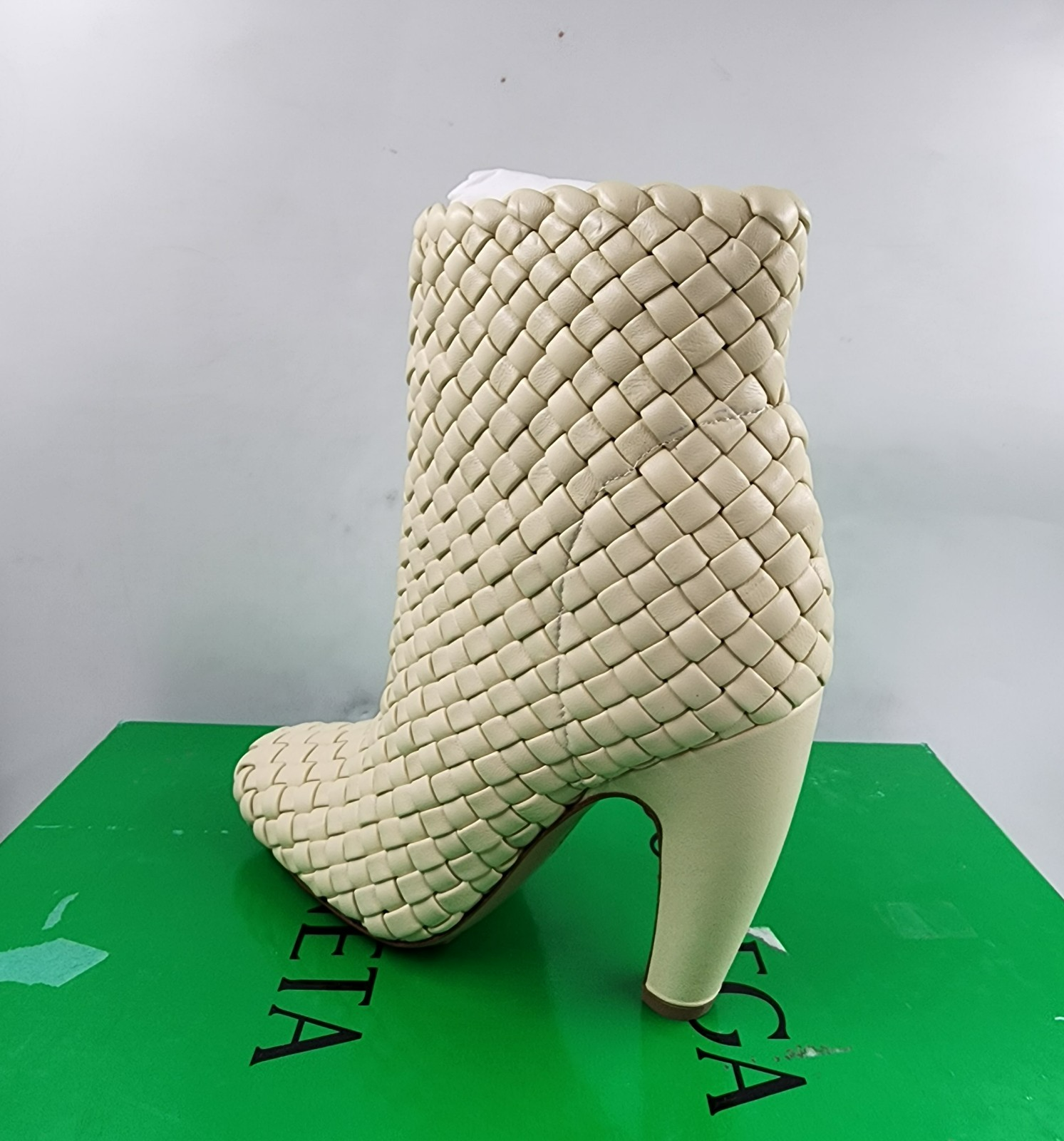 Bottega Veneta Canalazzo Woven Booties Women's 35/5US Butter Square Toe Pull On - Picture 12 of 19