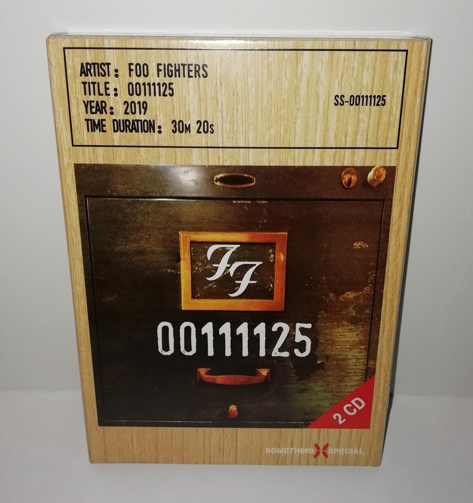 【美品】Foo Fighters アルバム11枚セット Foo Fighters - 00111125 (2xCD Single) (Wood Box, Mini-CD