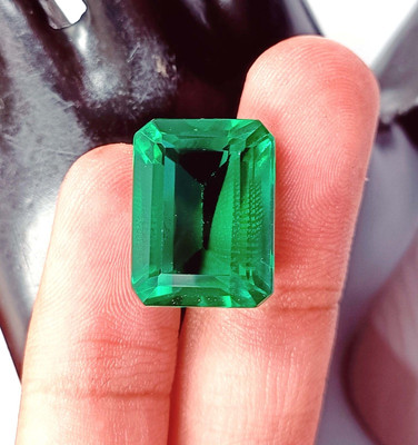 New Product Green Emerald 21.95 Carat Certified Natural Emerald Cut Gemstone AKJ