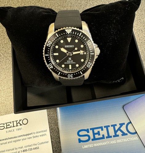 Pre-owned Seiko Men's Prospex Solar Black Silicon Band Divers Watch 38.5mm Size Sne573