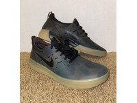nike sb nyjah free camo & gum skate shoes