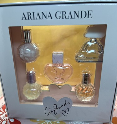 Ariana Grande Deluxe Mini Parfum Set, 5 Travel Size Perfumes 0.25 Fl Oz/7.5mL