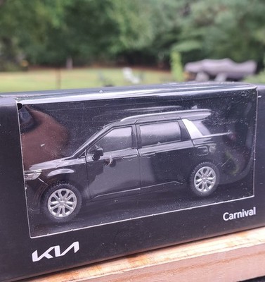 KIA Motor Mini Car Carnival Sedona Diecast 1:38 Miniature