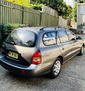 Hyundai lantra 2000