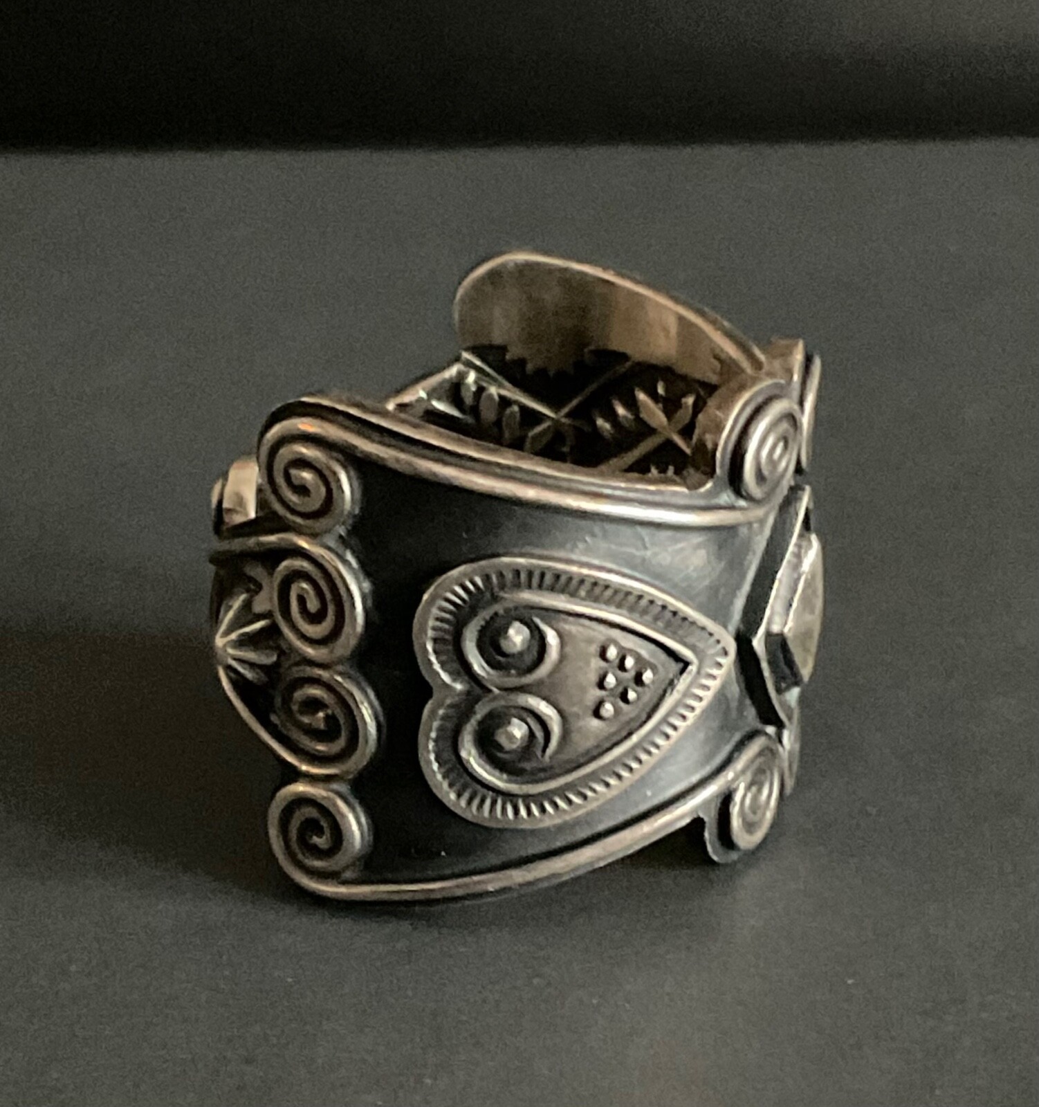 SUNSHINE REEVES Navajo hand stamp RING sterling silver