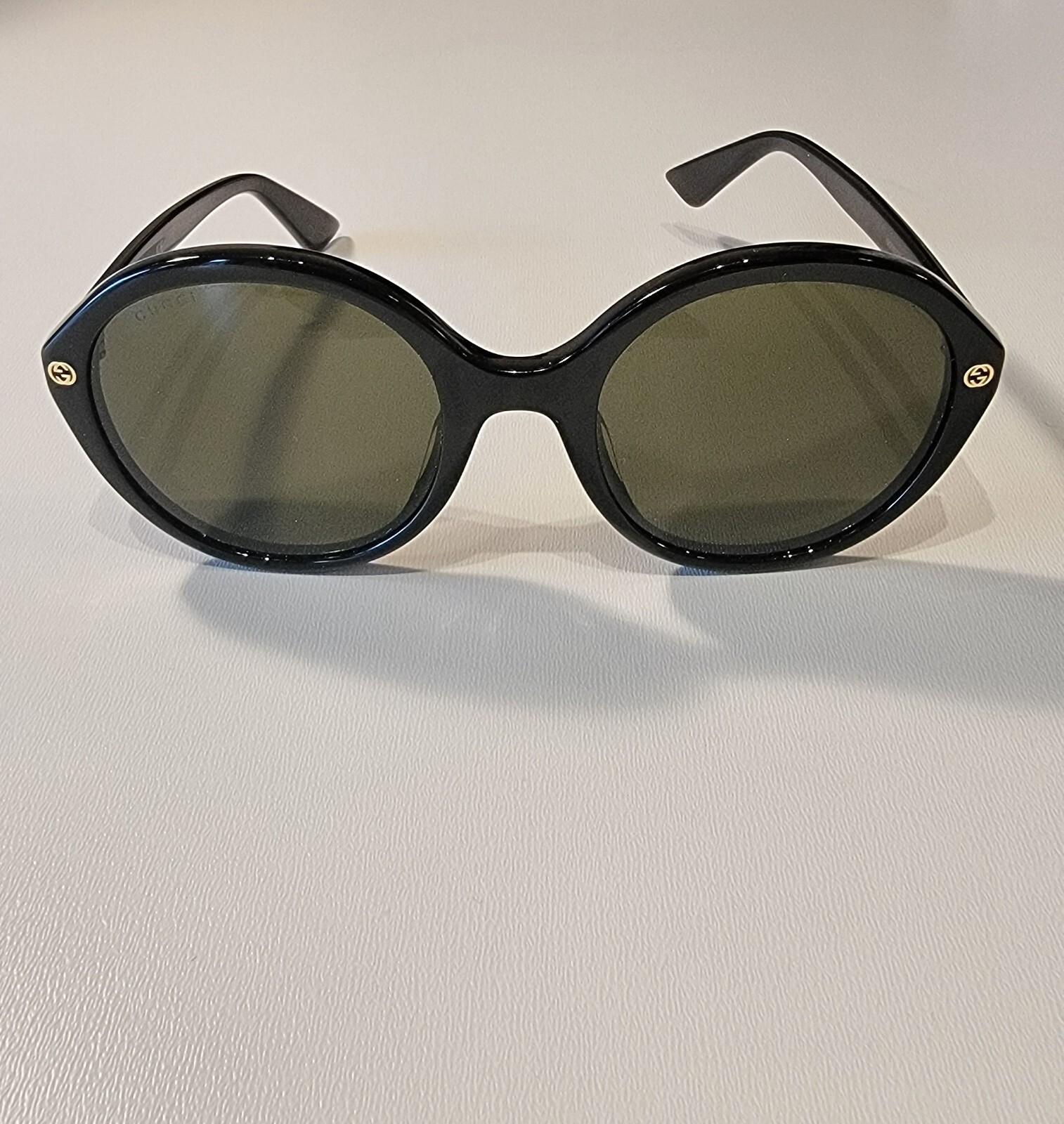 GUCCI 140mm Oval Sunglasses no case NWOT