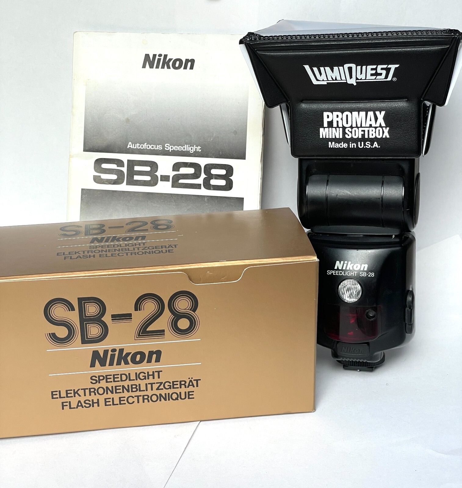 Nikon SB28 AF Speedlight Dedicated TTL Shoe Mnt. Flash w/ Box, Manual
