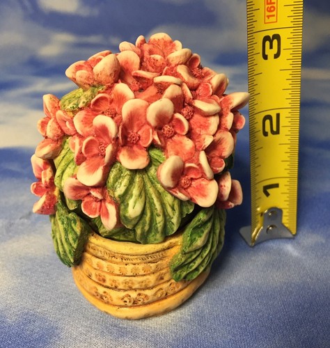 Retired Harmony Kingdom Garden 