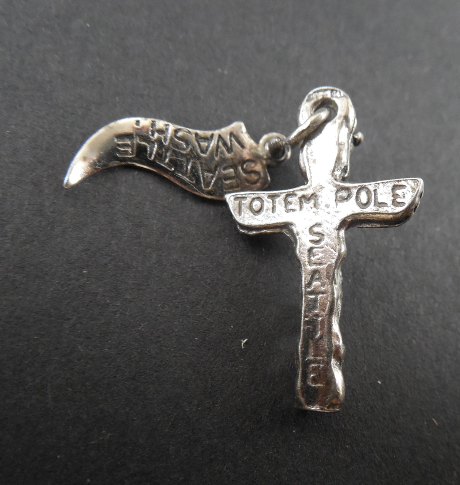 Vintage - Seattle Washington - Totem Pole - 3D Sterling Silver Charm - #1442L