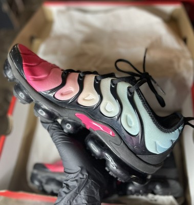 vapormax plus rocket pop