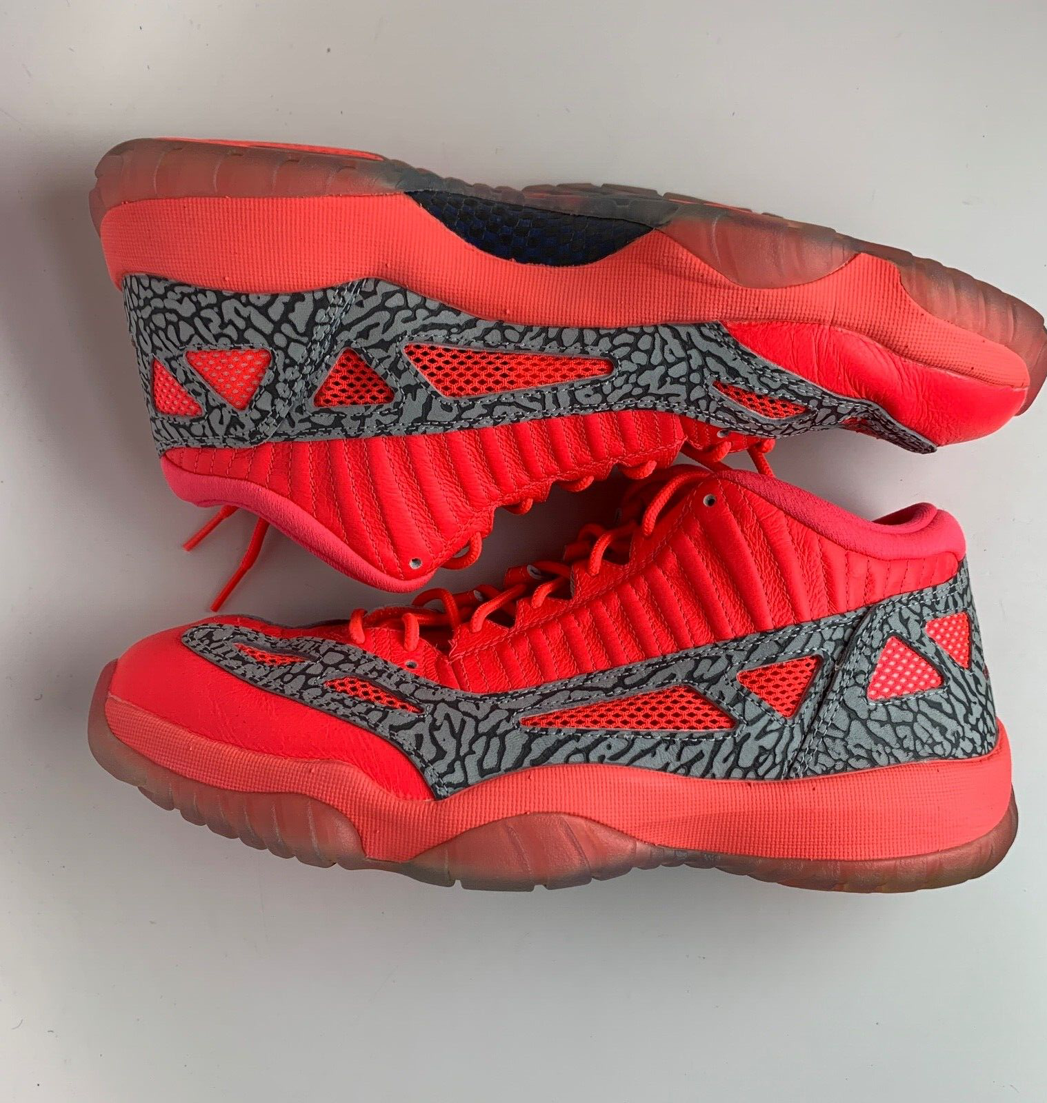 

Nike Air Jordan 11 Retro Low IE Flash Crimson Red Grey Black 919712-600 Мужские 11, Красный, Nike Air Jordan 11