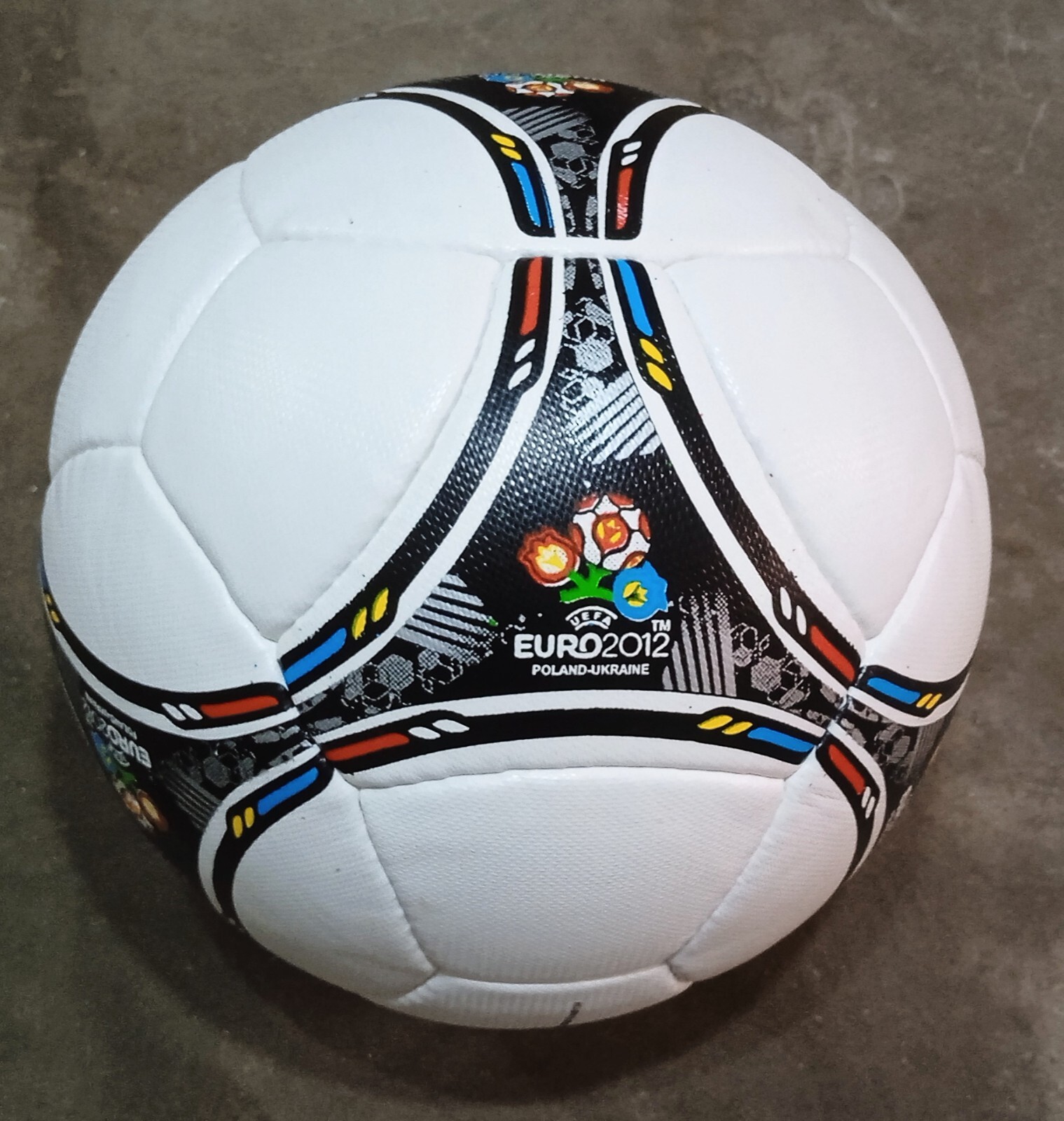 adidas tango 2012