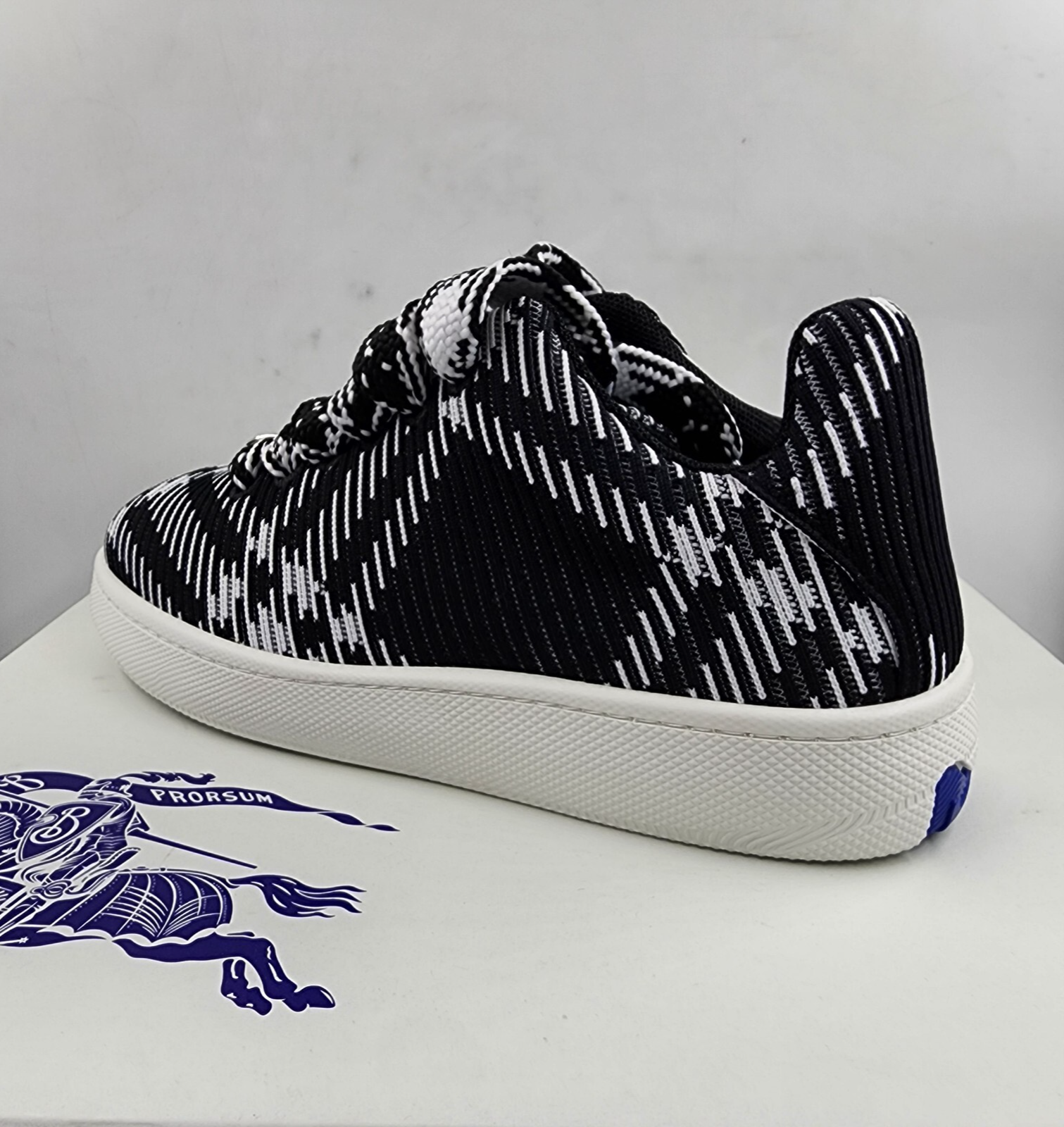 Burberry Check Knit Box Low-Top Sneakers Men's 42/9 US Black/White Lace Up - Picture 14 of 16