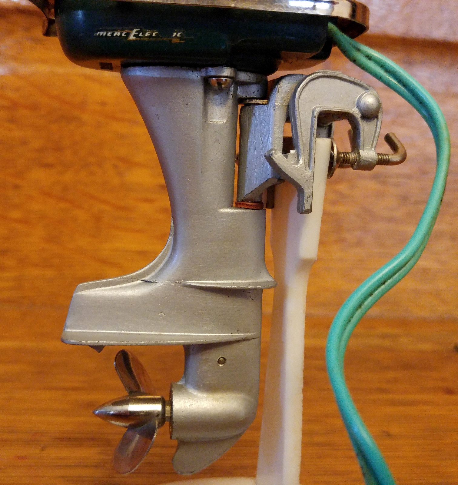 Vintage Mercury Mark 55 Thunderbolt Four Toy Outboard Boat Motor w/ Stand