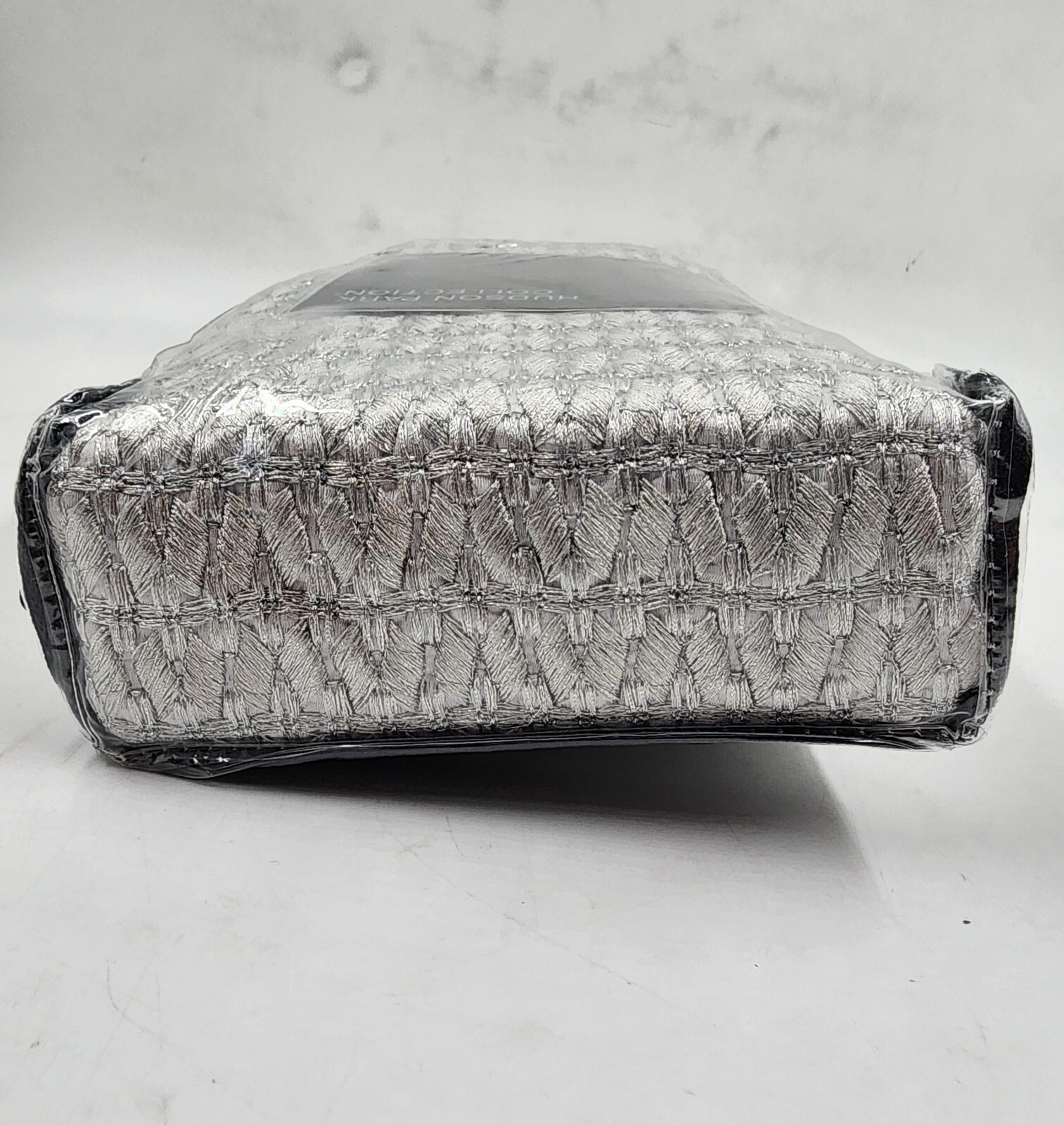 Hudson Park Collection Marble Wave Euro Pillow Sham 26 x 26in Silver Zip Closure - Picture 8 of 15