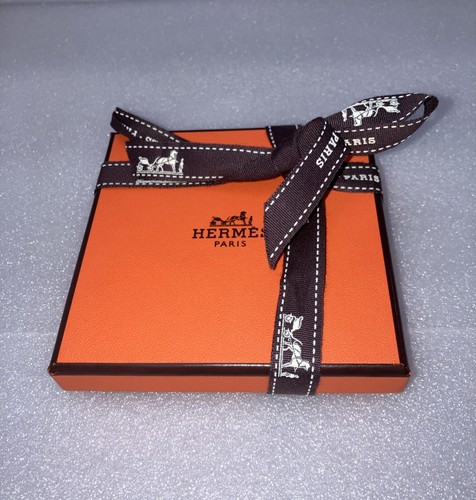 ♥お得なお品❤未使用バスマット ネイビー エルメス 箱付き 65ｘ40ｃｍ HERMES(エルメス) バスティア Z刻印 21年コインケース