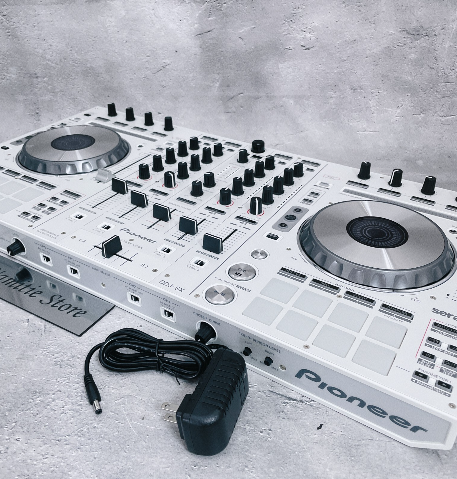 Pioneer DDJ-SX-W Pro Digital DJ Controller Serato 4-Channel