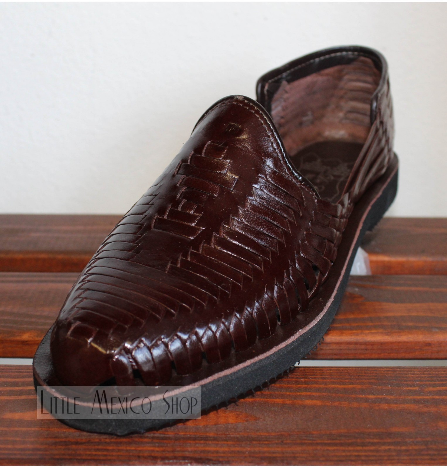 huaraches closed toe