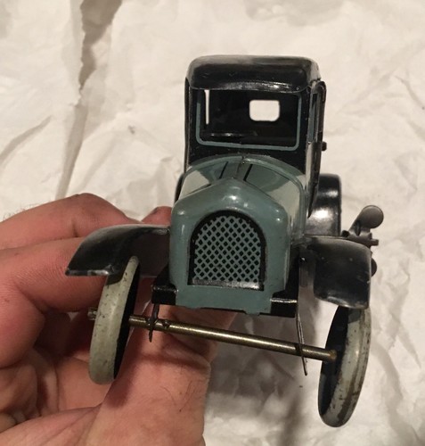 Wind Up Bing GBN Sedan Car Prewar Litho