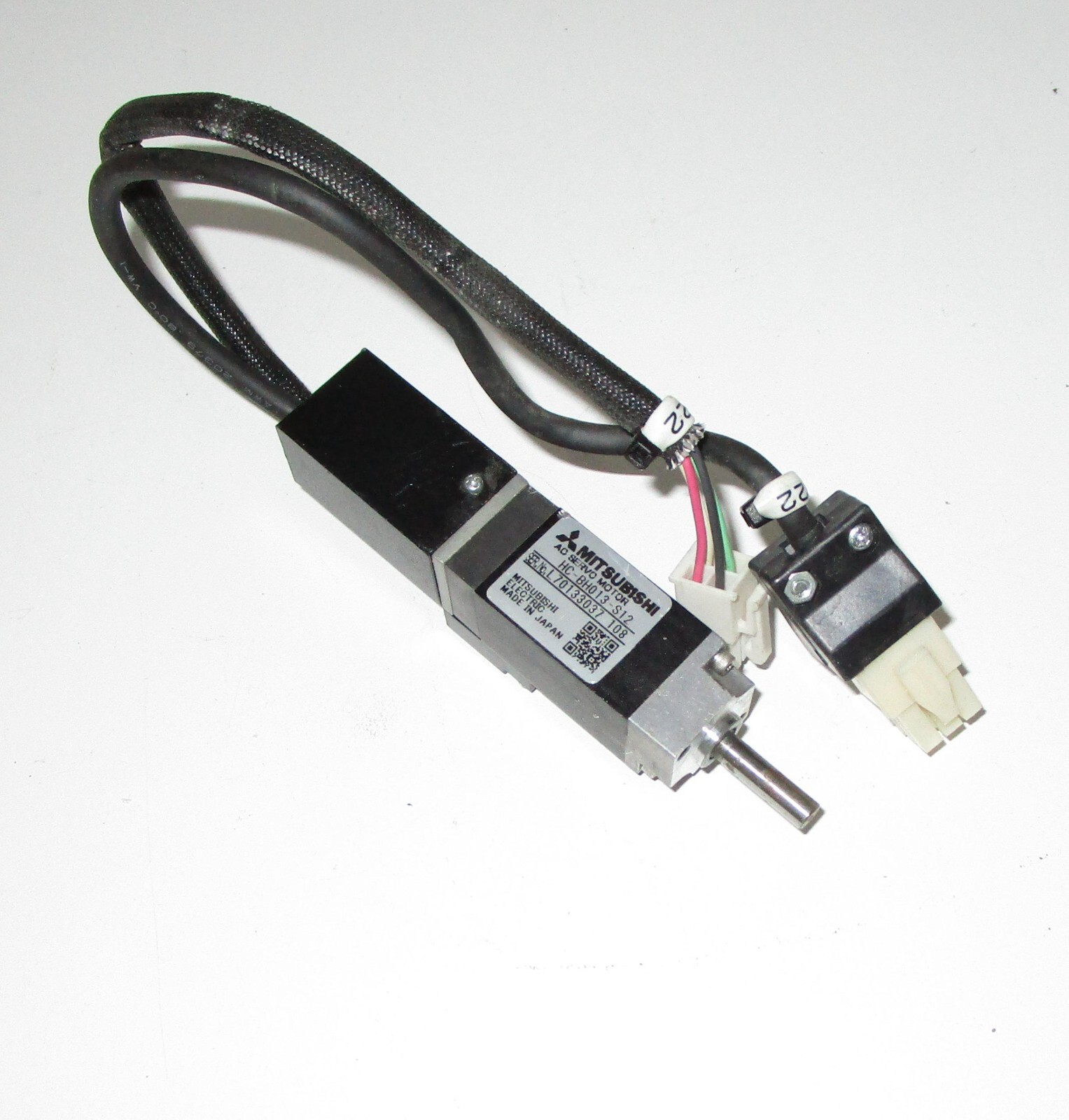 MITSUBISHI ELECTRIC ACサーボモーター HC-UFS43 三菱 ACサーボモータ HC-UFS43 (ケーブルが短い) | 保守部品.com