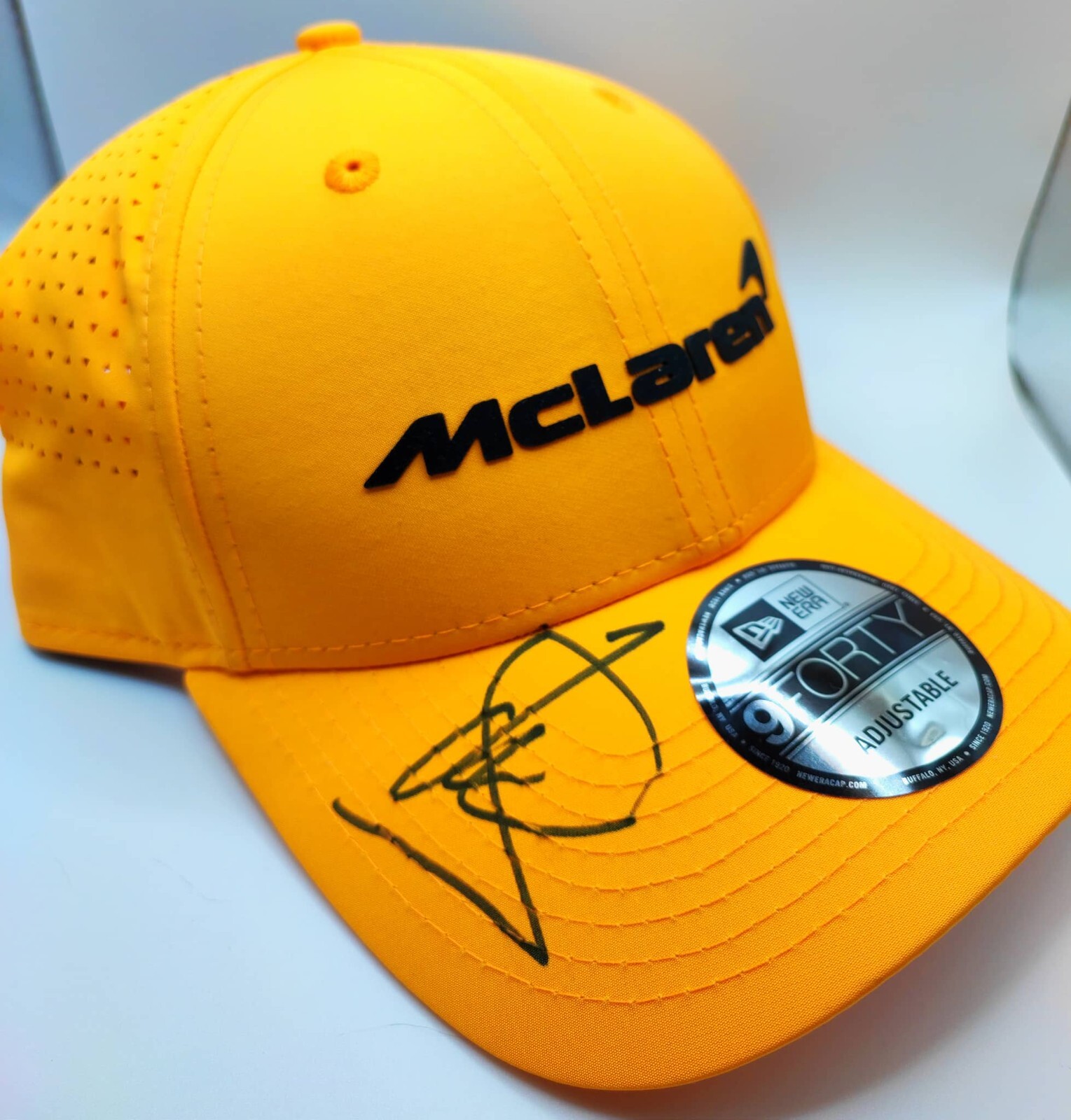 McLaren MCL34 Lando Norris サイン入りボード付き McLaren