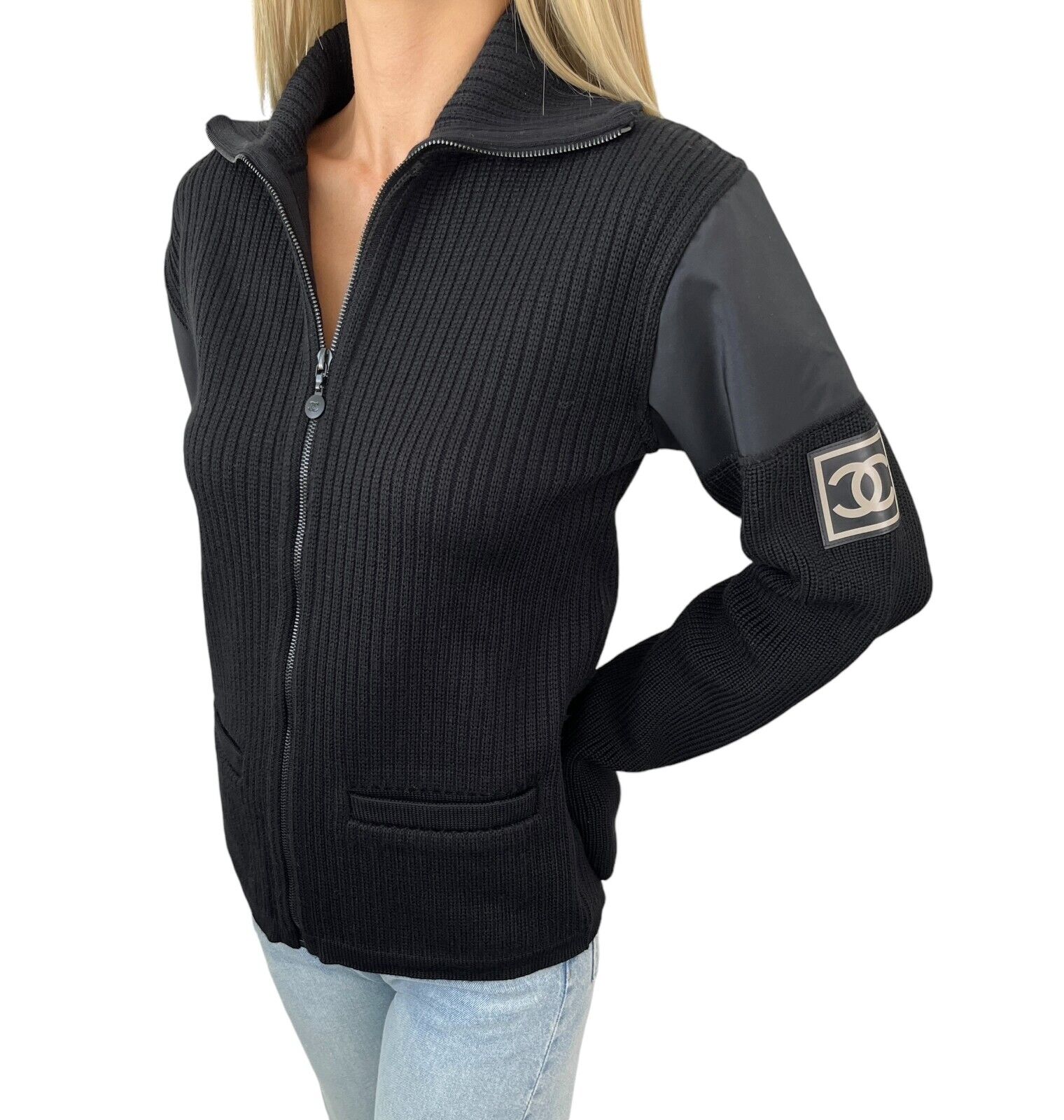 CHANEL Sport Vintage 02A CC Logo Zipped Jacket #38 Black CHANEL Sport Vintage 02A CC Logo Zipped Jacket #38 Black