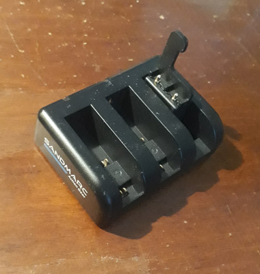 Sandmarc triple battery charger