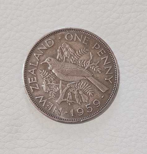 1959 NEW ZEALAND Elizabeth II, One Penny, Grade EXTRA FINE