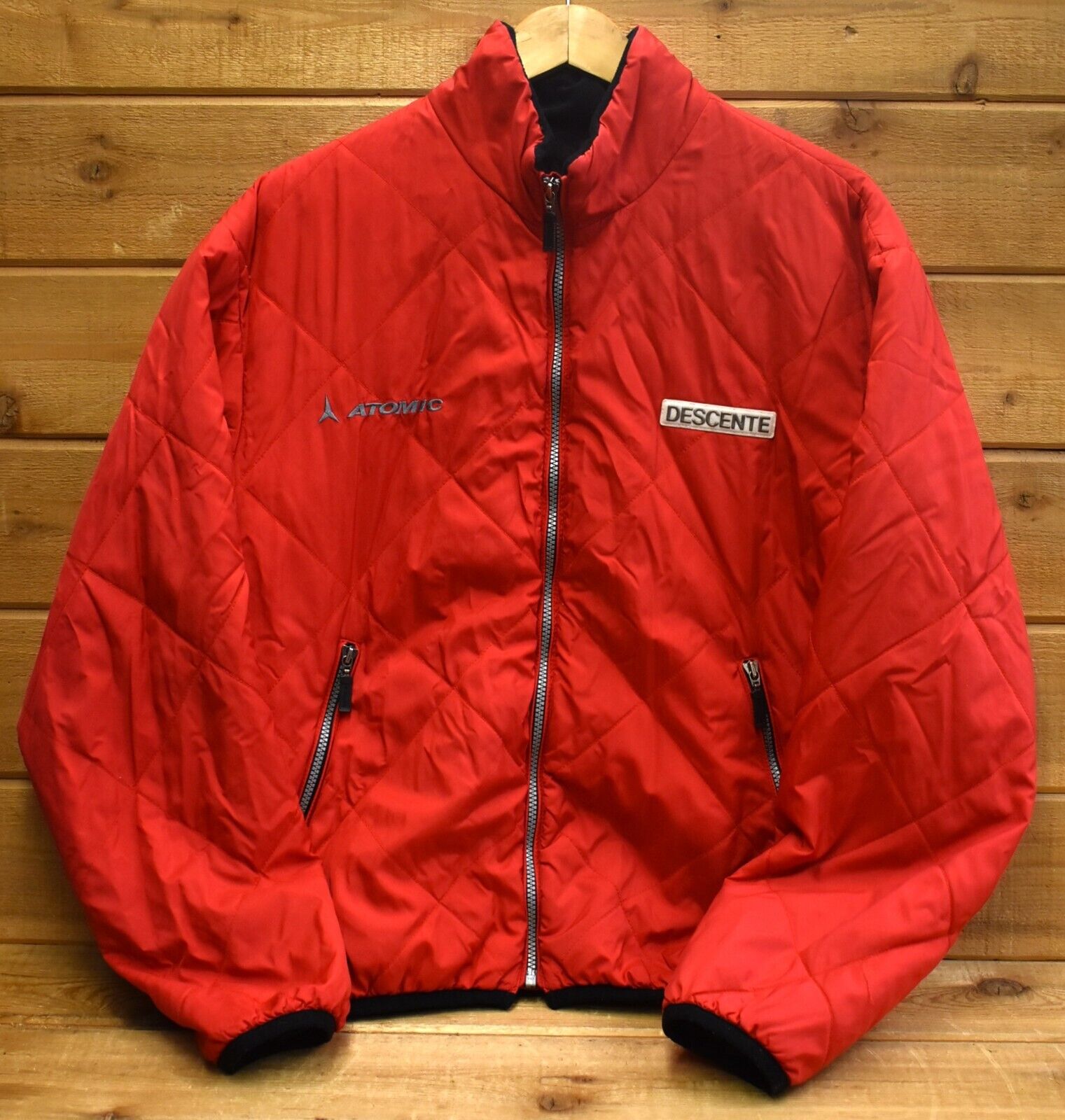Descente Atomic Men's Medium Red Lightweight Puffy Ski Jacket SM03-0906AT Descente Atomic Men's Medium Red Lightweight Puffy Ski Jacket SM03-0906AT