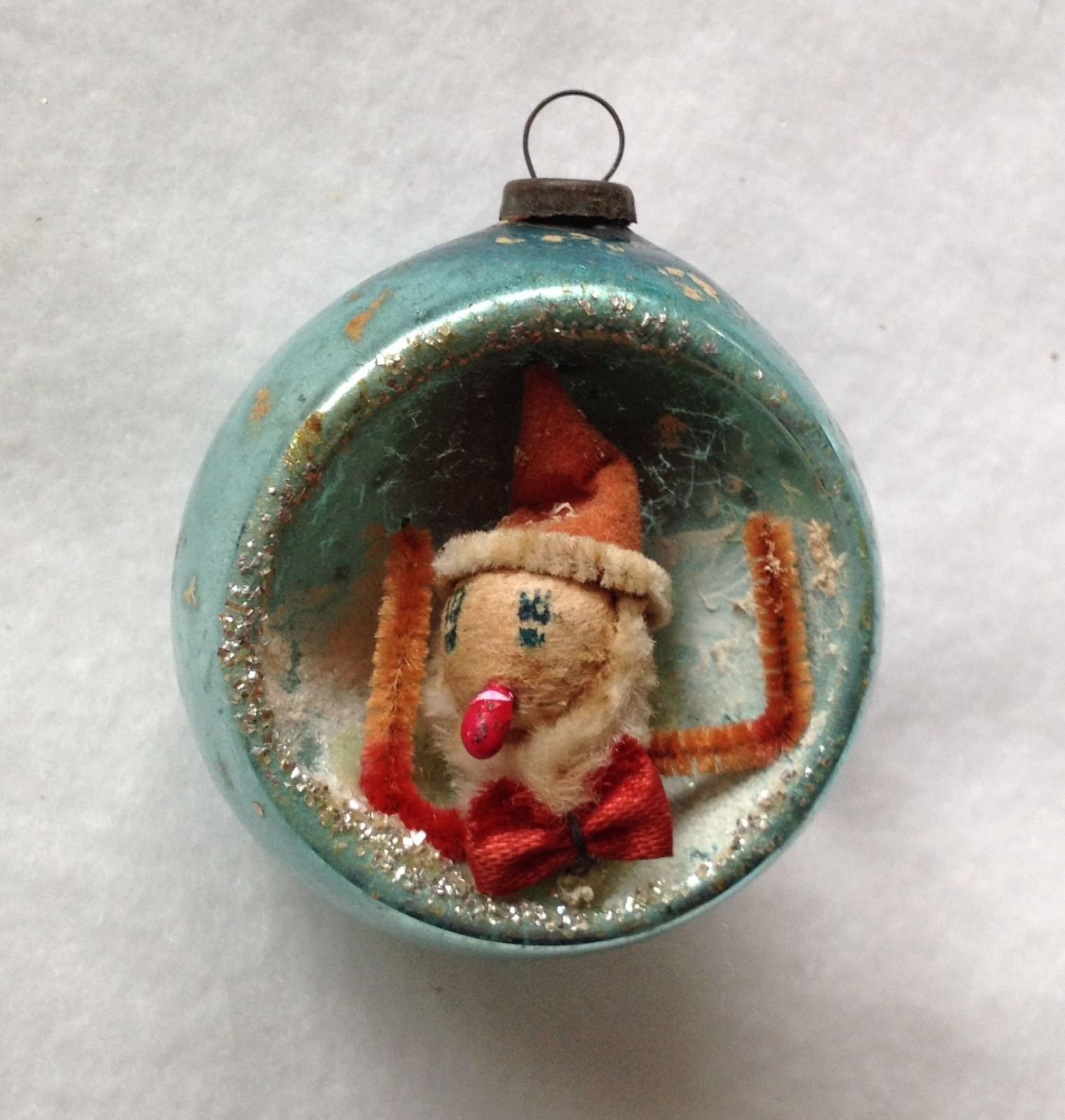 Vtg Japan Spun Cotton SANTA Blue Diorama Christmas Ornament Chenille Glitter