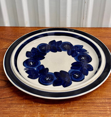 Vintage 13'' Chop Plate Round Platter Anemone Blue by Arabia of Finland