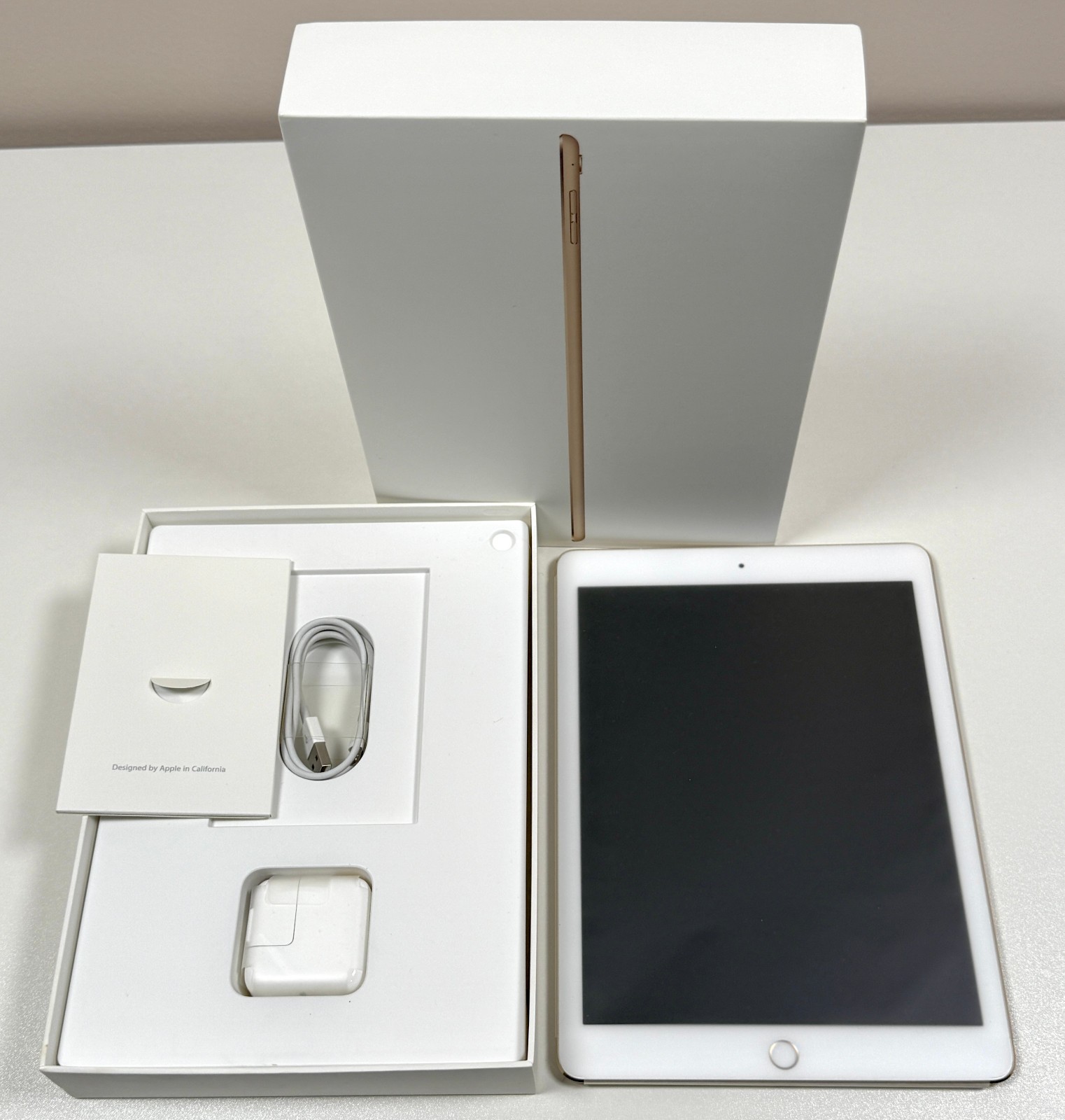 Apple iPad pro 9.7 シルバー Restored Apple iPad Pro 32GB, Wi-Fi 9.7