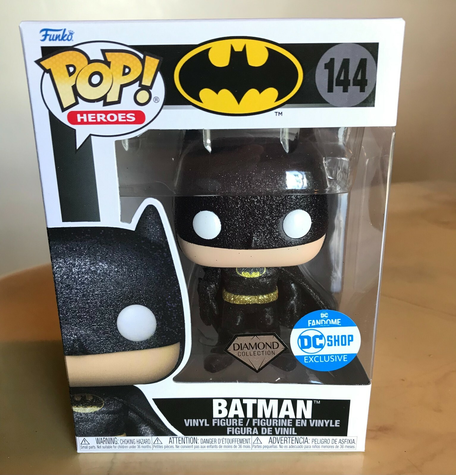 Funko POP! Glitter Diamond Batman #144 - DC Shop Exclusive Funko POP! Glitter Diamond Batman #144 - DC Shop Exclusive